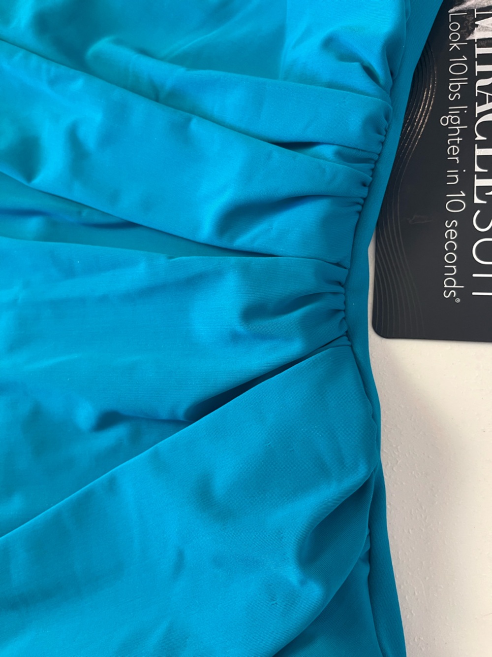 Miraclesuit Slimming One Piece Swimsuit 8 Tummy Control Blue Built in Bra NWT - Picture 14 of 14